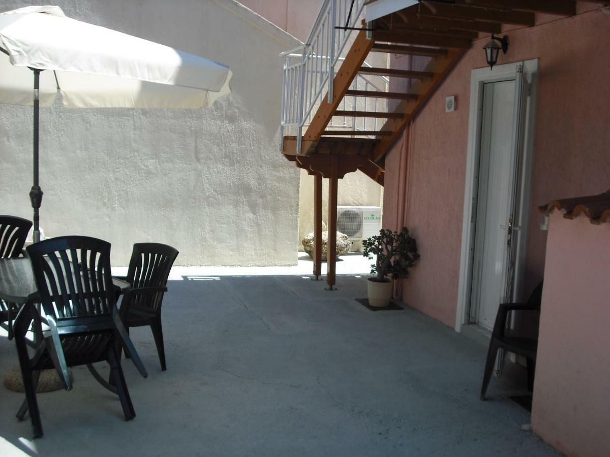 Kostas--Sarantis Villa Lakithra ภายนอก รูปภาพ