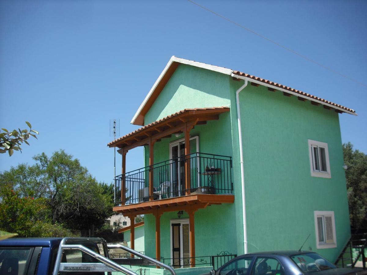 Kostas--Sarantis Villa Lakithra ภายนอก รูปภาพ